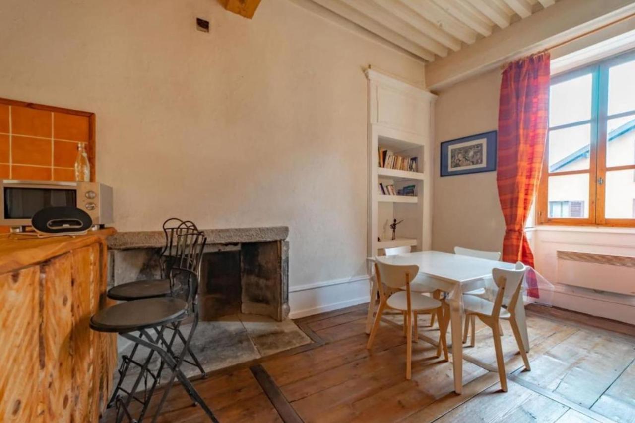 Apartment Classified 2 Stars In The Heart Of The Historic Center Of Annecy Luaran gambar